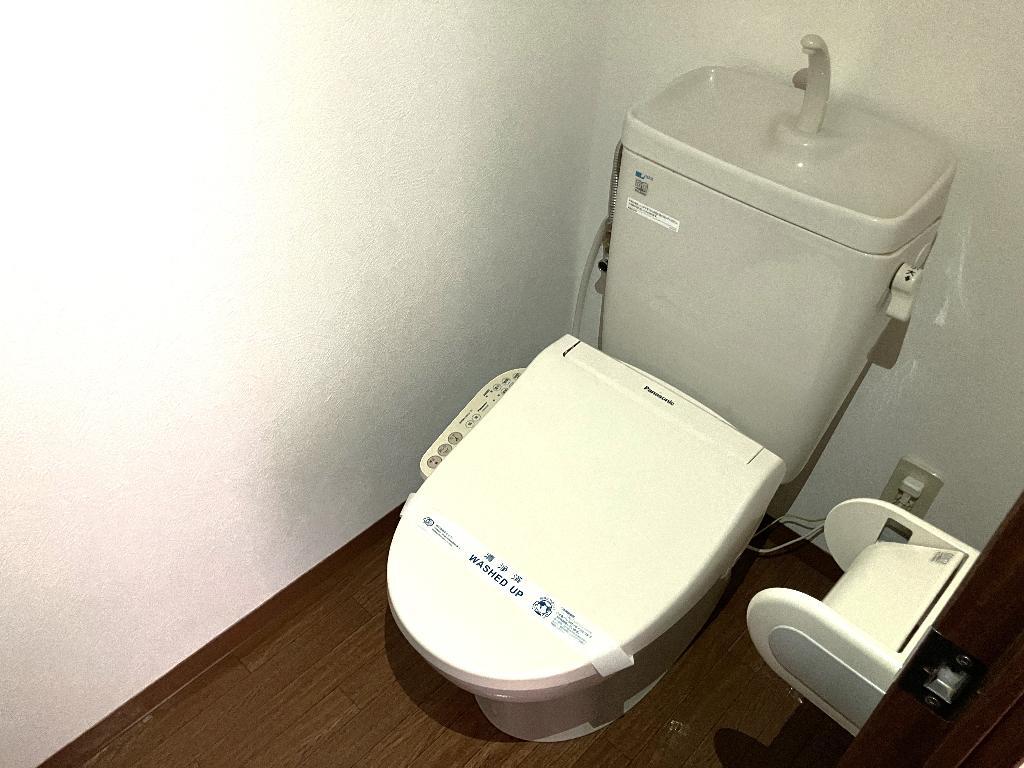 拡大写真：フォブール10 1階202のトイレ