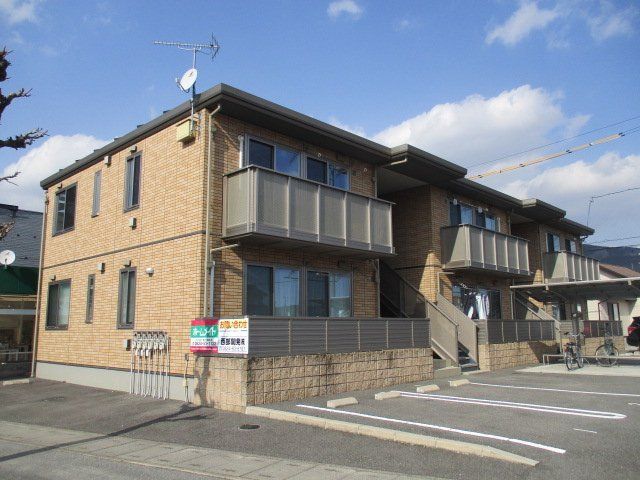 拡大写真：レトア南畑敷 1階102の外観写真（昼）