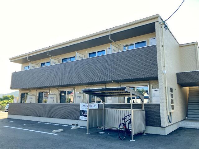 拡大写真：Sanluri 1階103の外観写真（昼）