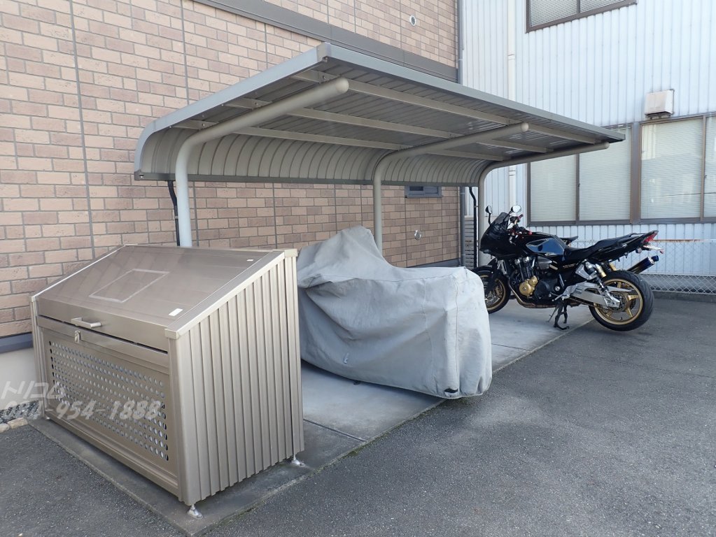 拡大写真:エルソル 1階103の駐輪場、専用ゴミ置き場