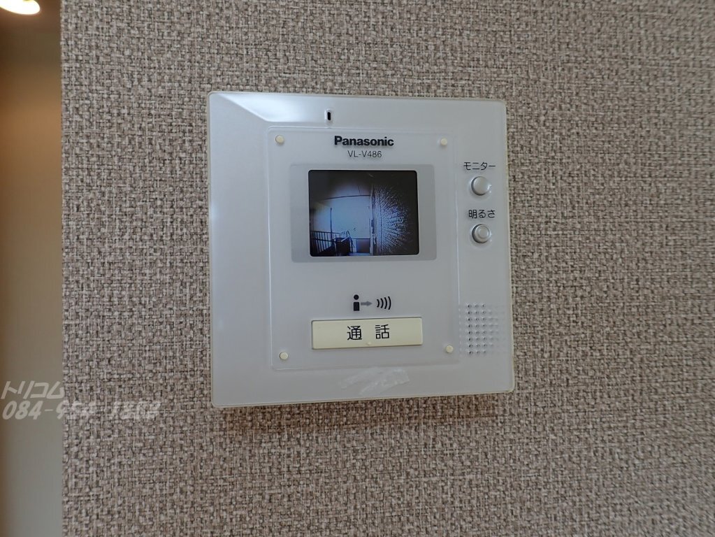 拡大写真：グランシャリオ 1階102のカメラ付インターホン