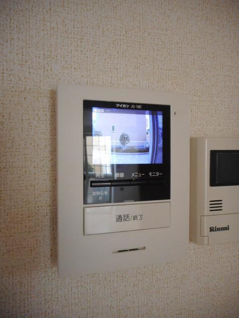拡大写真:ハイブリッヂハピネス B棟 1階103のカメラ付インターホン
