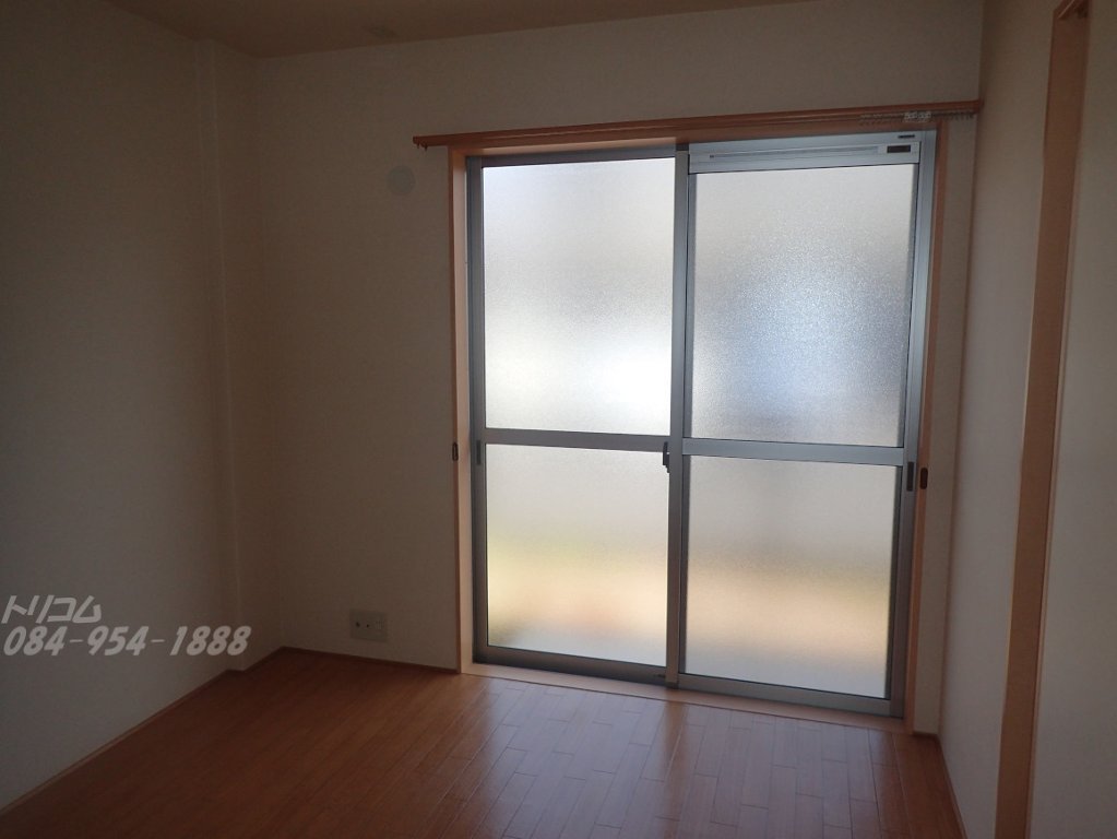 拡大写真:フォブール十三軒屋 1階102の洋室