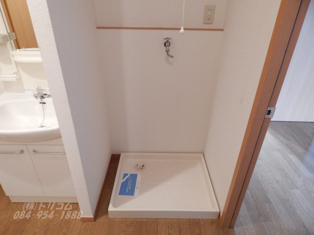 拡大写真：モンブランソレジオ A棟 1階101の洗濯機置場