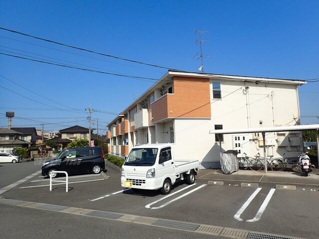 拡大写真:サンリット・スクエア 1階C101の外観写真(昼)