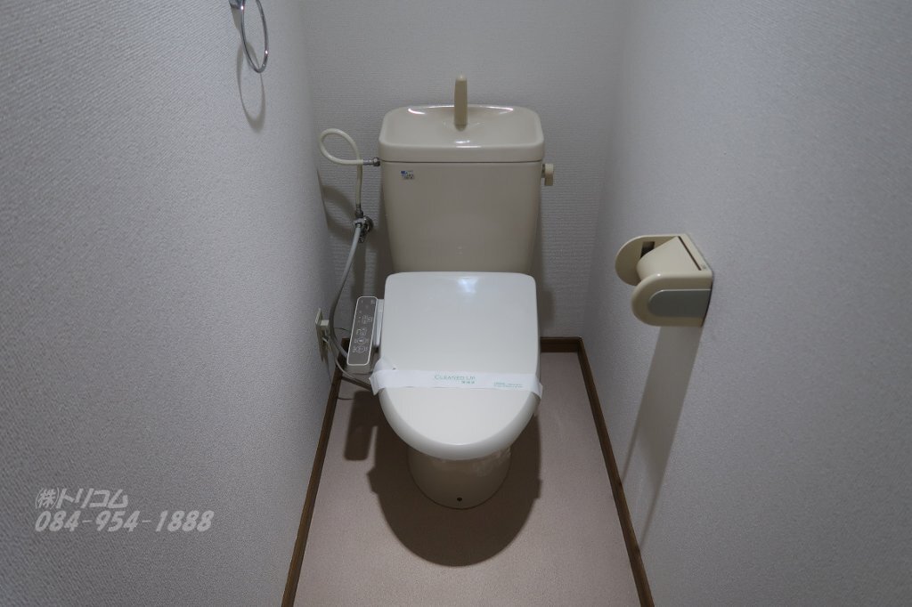 拡大写真:サン・オーレ東福山 4階402のシャワー付トイレ
