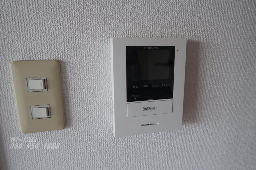 拡大写真:サン・オーレ東福山 4階402のカメラ付インターホン