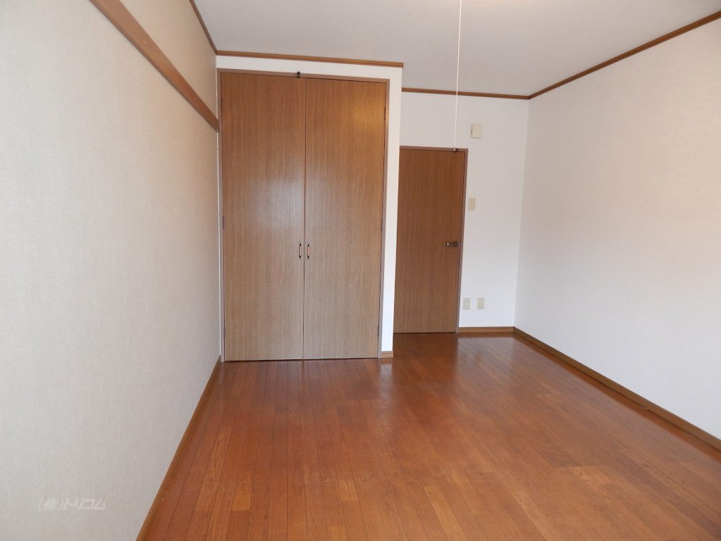 拡大写真：エメローズ丸之内 4階402の室内