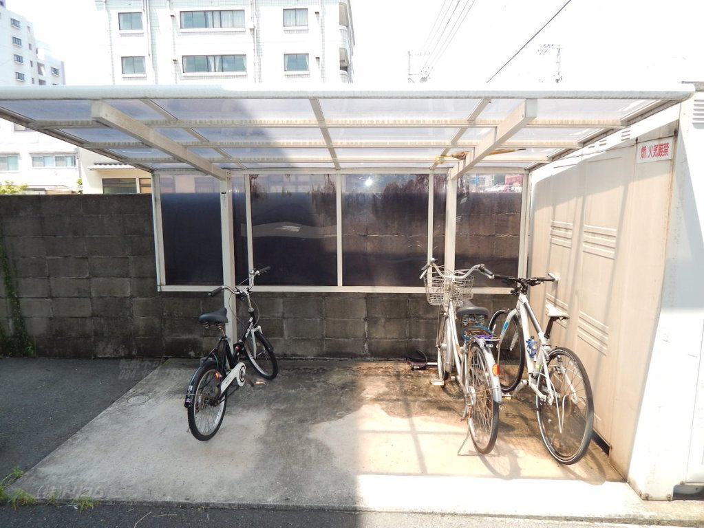 拡大写真：エメローズ丸之内 4階402の共有部分