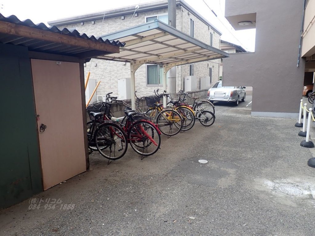 拡大写真:草戸セントラルハイツ旧館 4階405の駐輪場(イメージ)