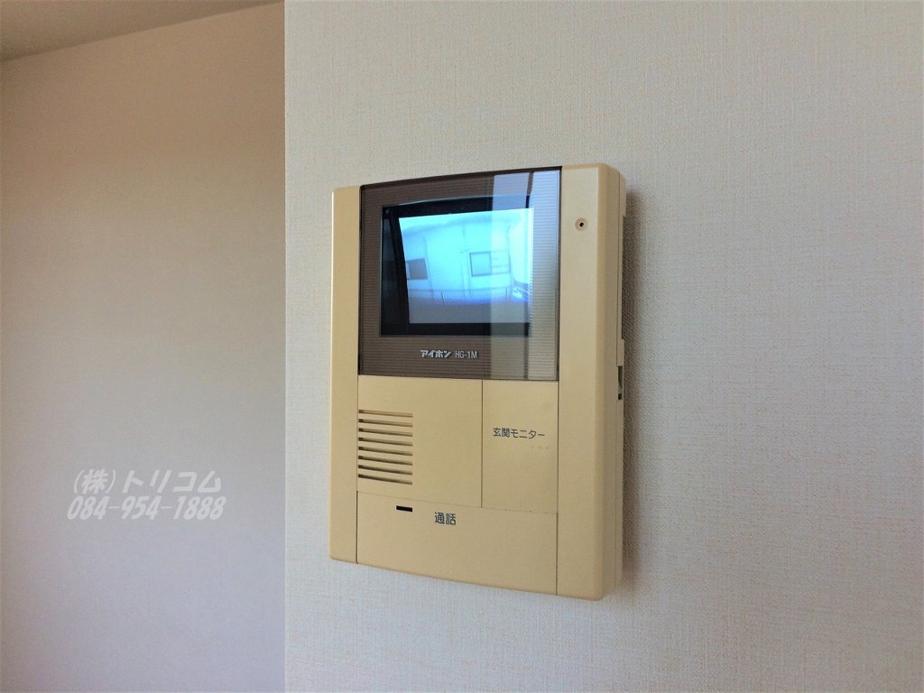 拡大写真:メゾンアメニティ槙原 B棟 1階102のカメラ付インターホン
