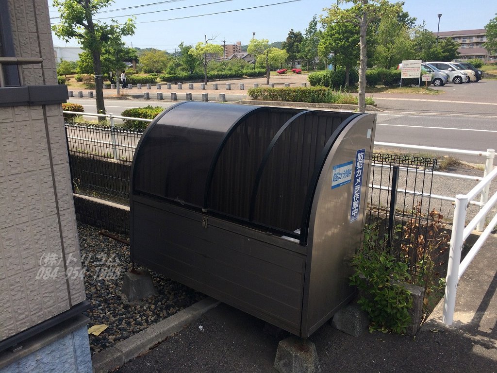 拡大写真:メゾンアメニティ槙原 B棟 1階102の専用ごみ場