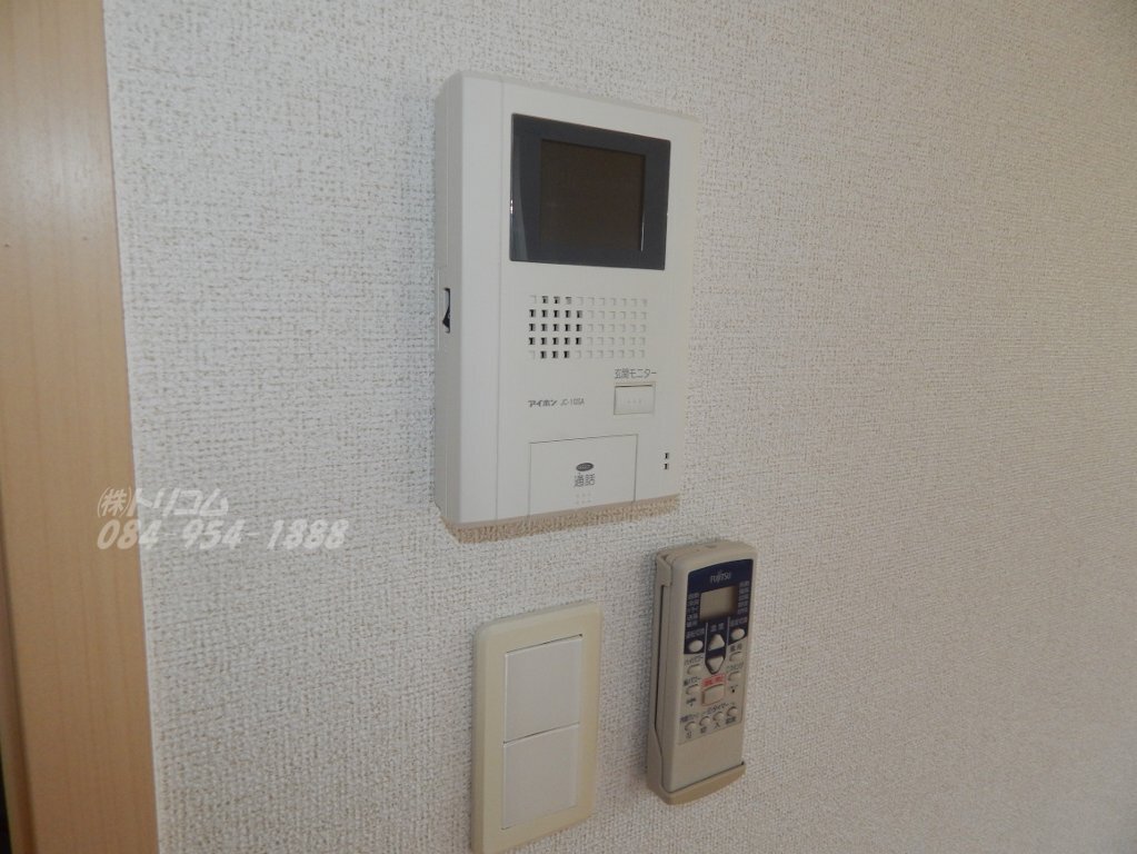 拡大写真:フェリーチェ 2階204のカメラ付インターホン