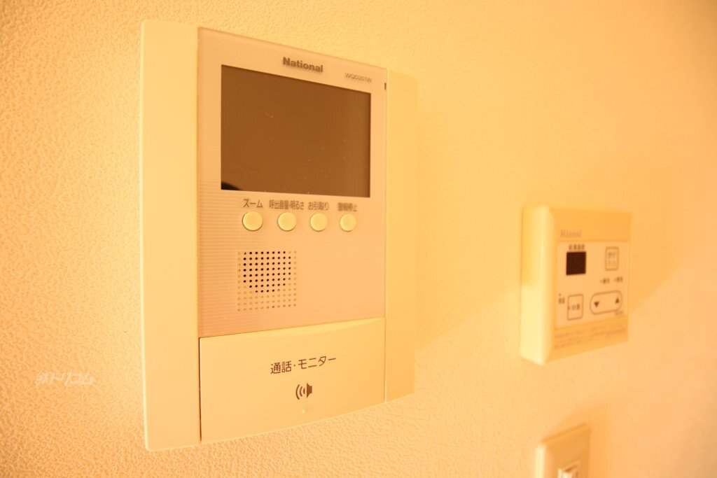 拡大写真：ベルソー 1階101のカメラ付インターホン
