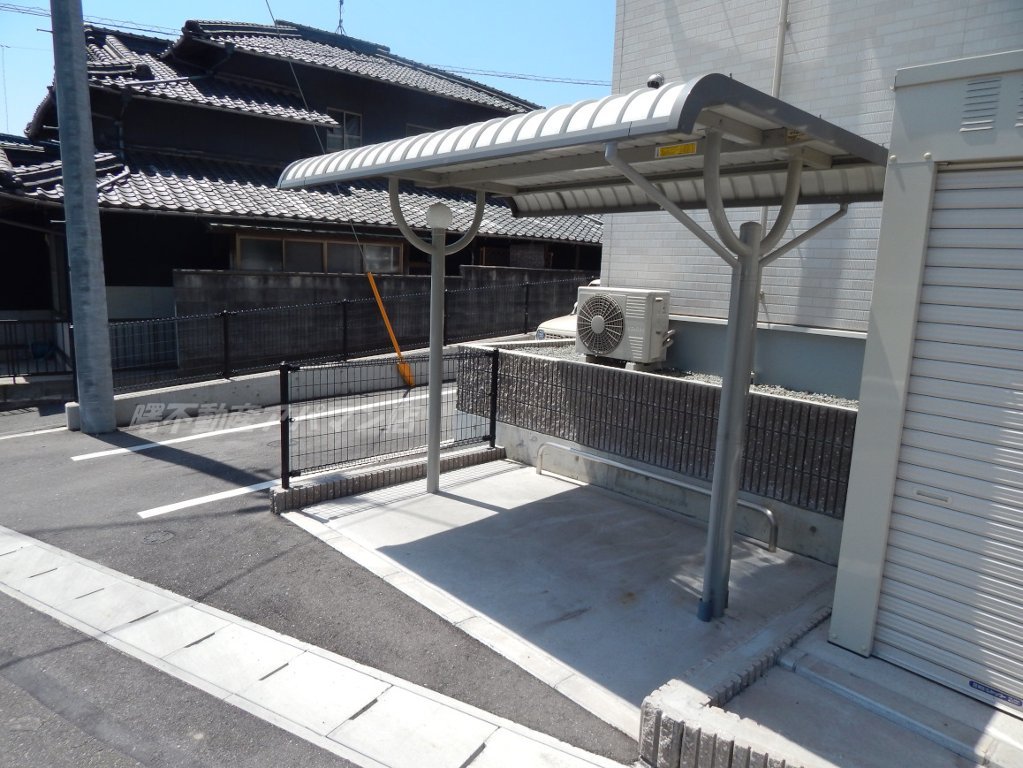 拡大写真：ミーオ　ベルカーサ 1階103の駐輪場