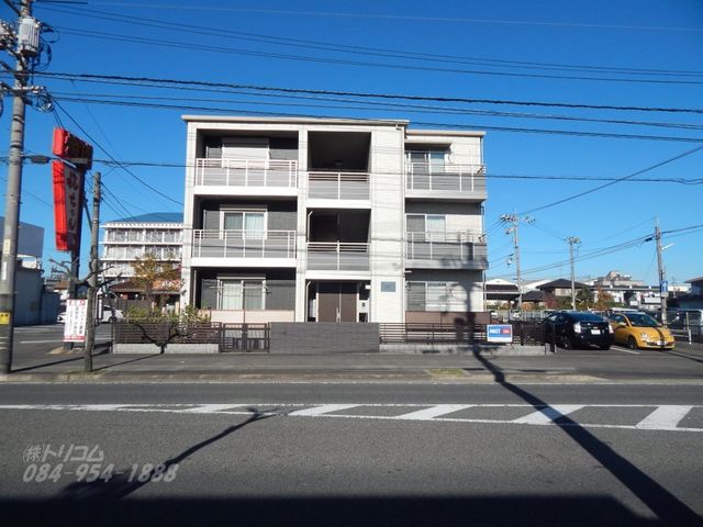 拡大写真：グランベレオ沖野上 2階201の外観写真（昼）
