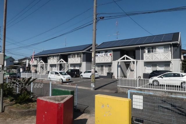 拡大写真：イーストパーク坂本Ａ 1階103の外観写真（昼）