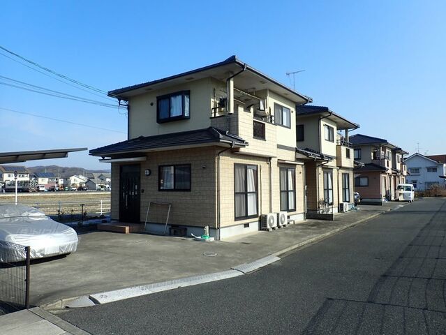 神辺サンハイムの外観