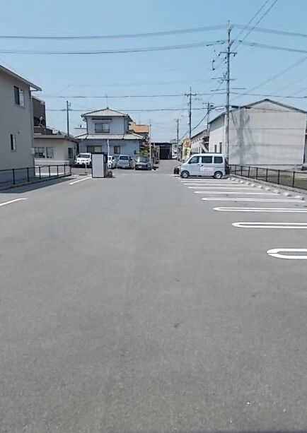 拡大写真:ボニート A棟 2階202の駐車場