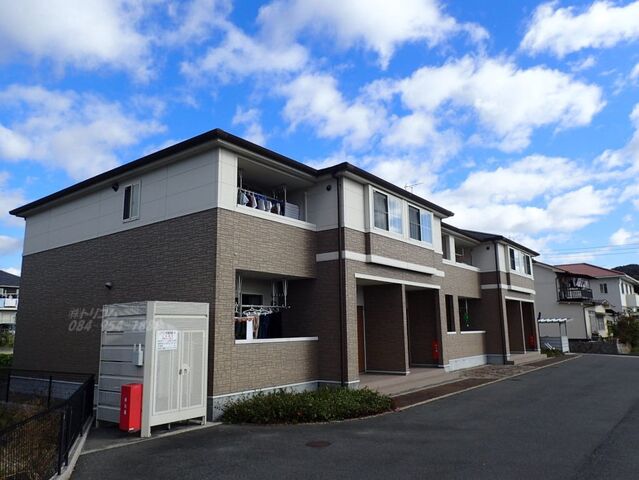 拡大写真:Sunny Court,(サニーコート) 1階103の外観写真(昼)