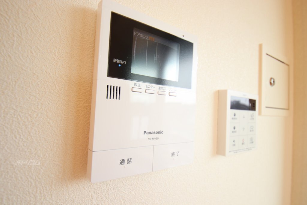 拡大写真：シャラーレ西深津 3階301のカメラ付インターホン