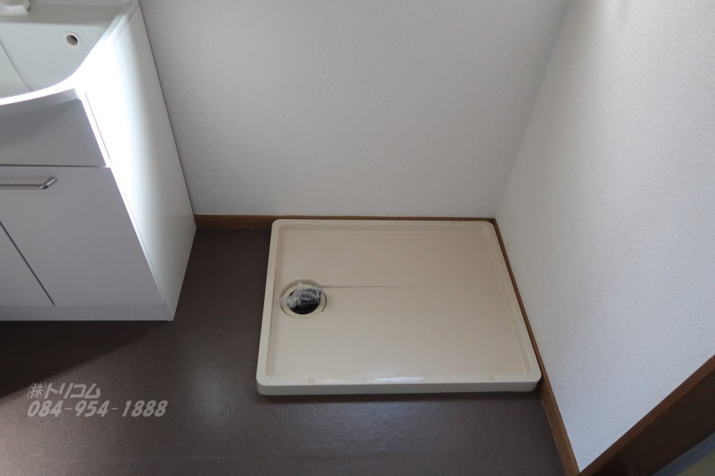 拡大写真:ヴィレッジ城北 Cの洗濯機置場