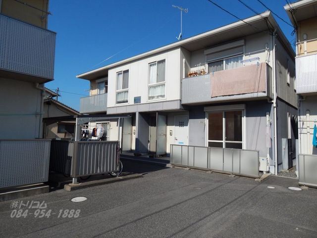 拡大写真：スカイメゾン11番館 2階202の外観写真（昼）