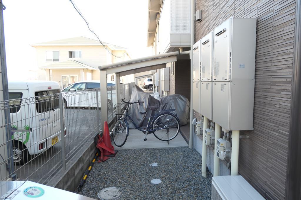 拡大写真:シャーメゾンTOKIWA(トキワ) 1階102の共有部分