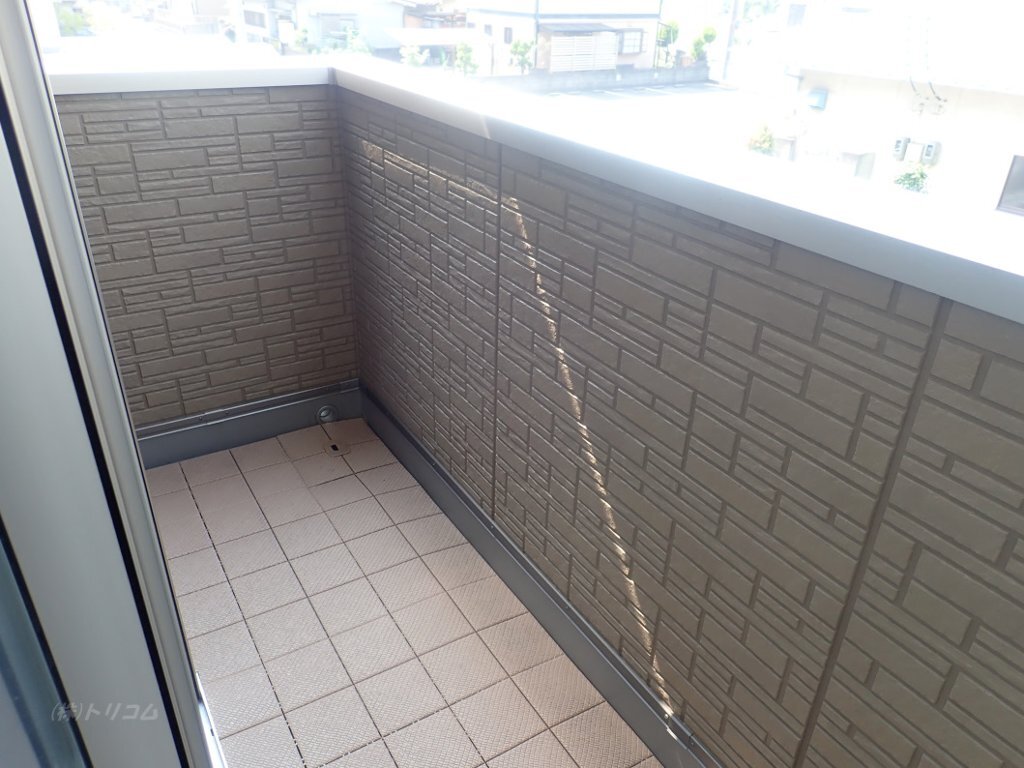 拡大写真:オルテンシア 3階301のベランダ