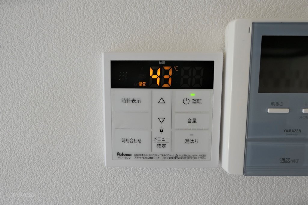 拡大写真：パークサイド西町 3階302の給湯器リモコン(イメージ)