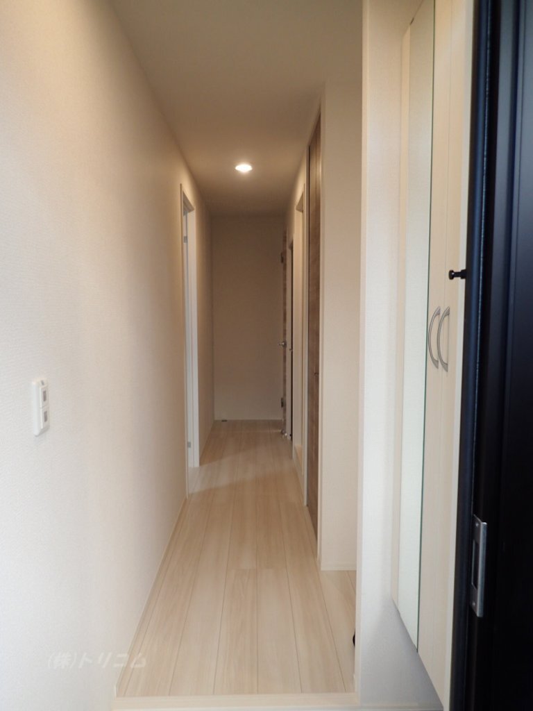 拡大写真:D-residence西町 3階302の玄関