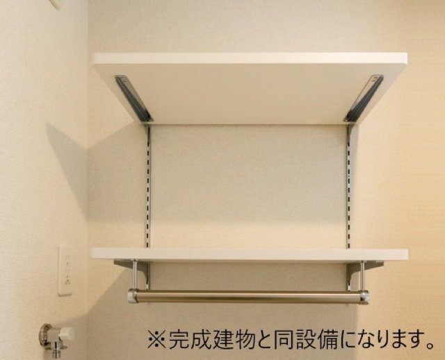 拡大写真:ルシエ 2階201の洗濯機置き場棚(イメージ)