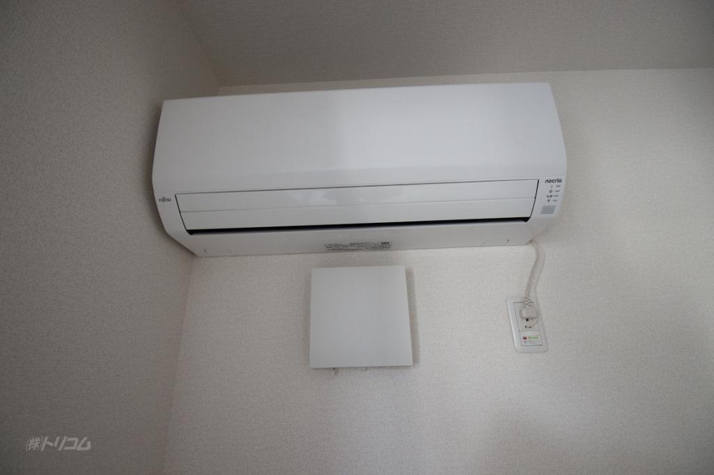 拡大写真:西町SUZUKAZE 1階102のエアコン