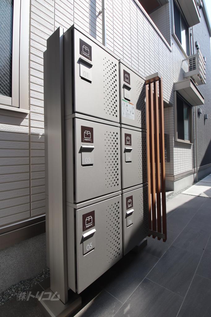 拡大写真:西町SUZUKAZE 1階102の宅配BOX