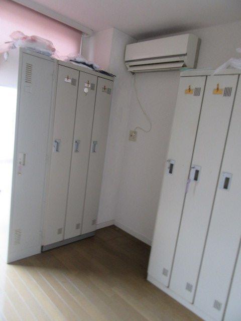 拡大写真：長崎市新地町 3Fの室内