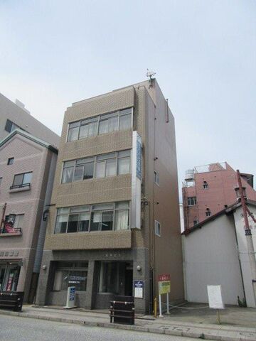 拡大写真：長崎市新地町 3Fの外観写真（昼）