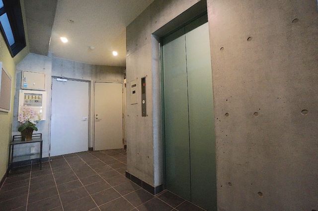 拡大写真：長崎市古川町 5階501の外観写真（昼）