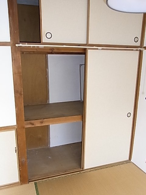 拡大写真：長崎市宿町 2階203の収納