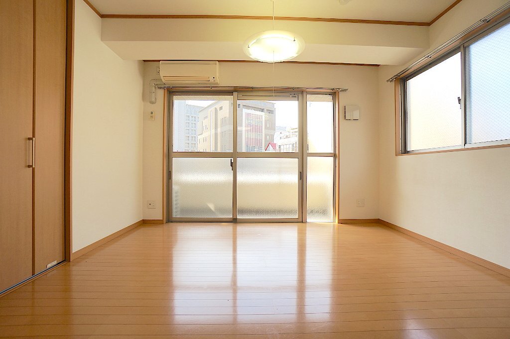 拡大写真：長崎市築町 4階402の室内