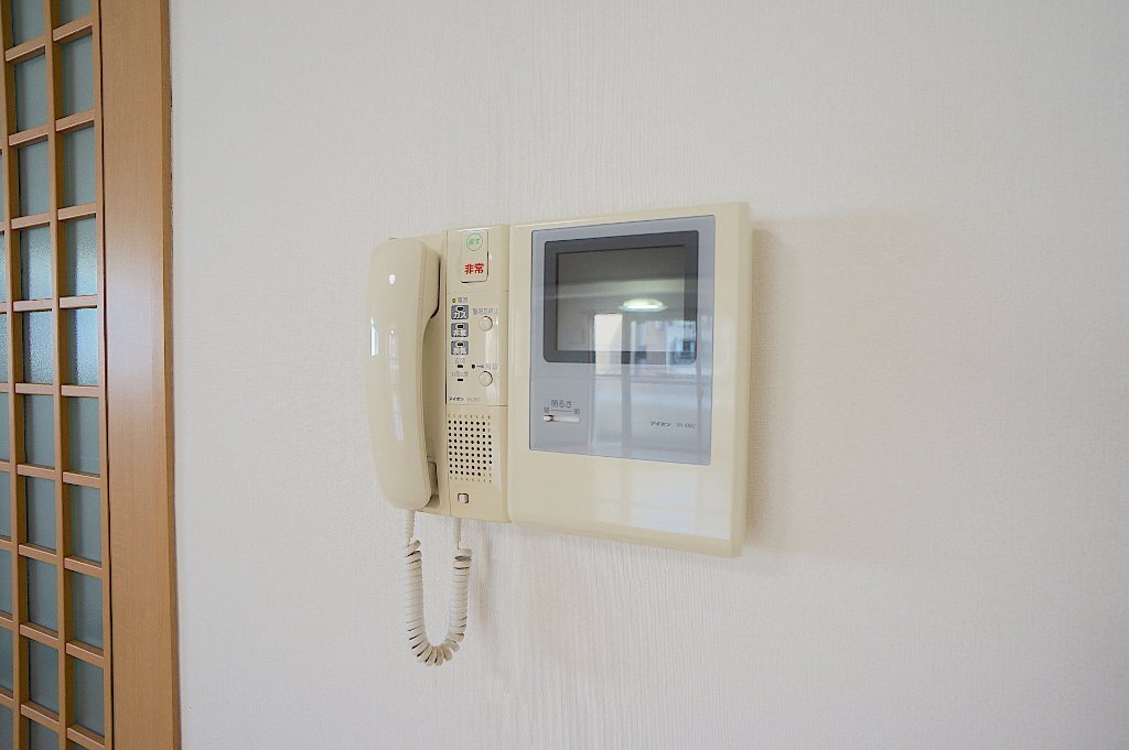 拡大写真：長崎市築町 4階402のカメラ付きインターホン