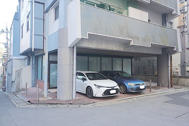拡大写真：長崎市興善町 1階1の外観写真（昼）