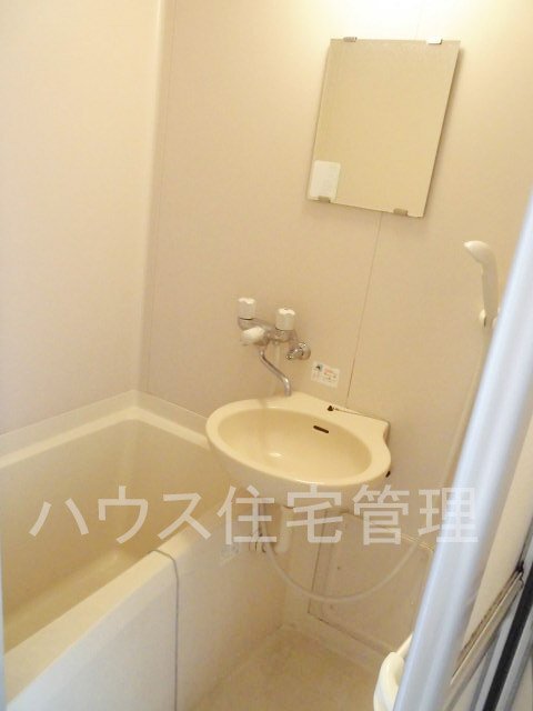 拡大写真:高槻市富田町1丁目 3階302のバス