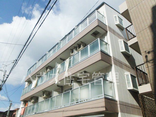 拡大写真:高槻市富田町1丁目 3階302の外観写真(昼)