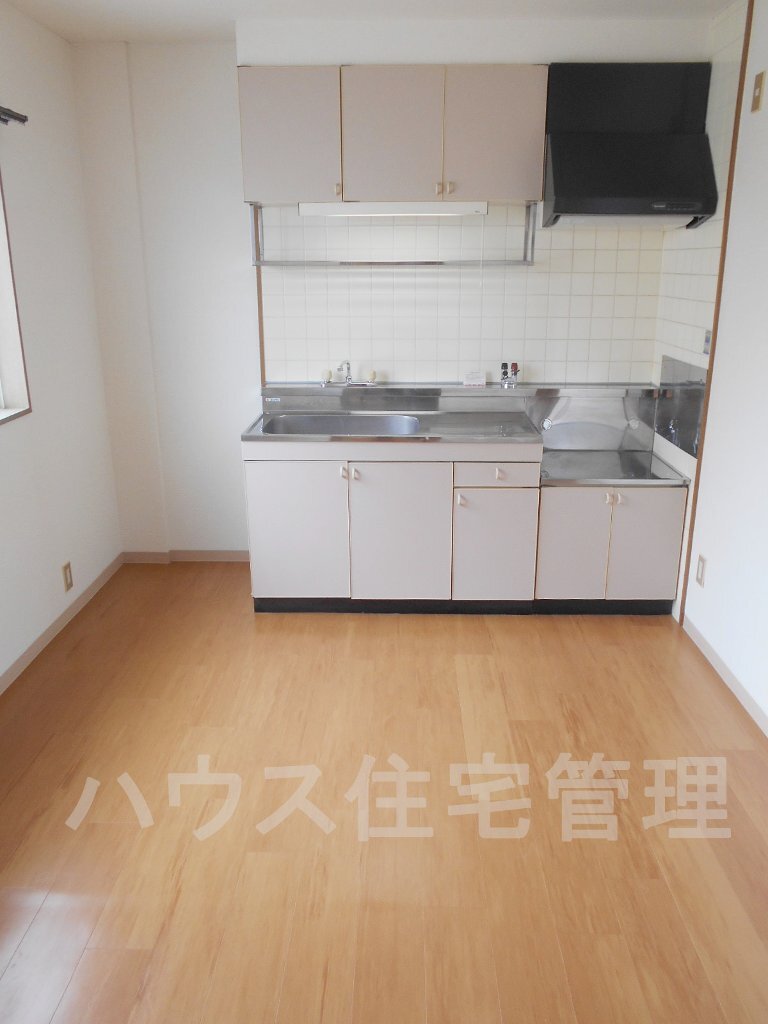 拡大写真:高槻市如是町 2階202のキッチン