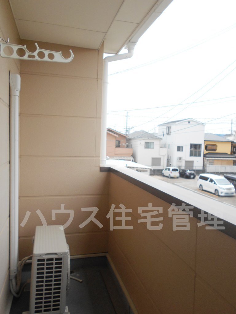 拡大写真:高槻市如是町 2階202のベランダ