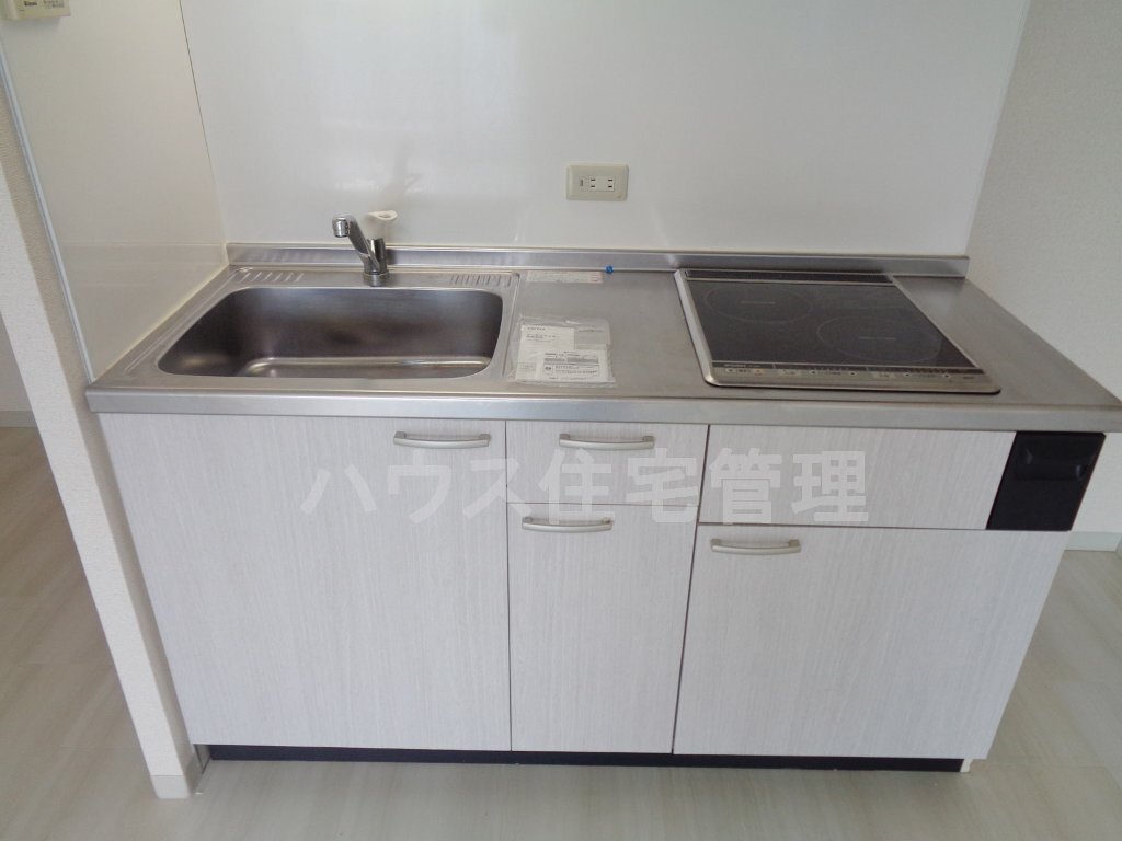 拡大写真：高槻市大畑町 3階301のキッチン