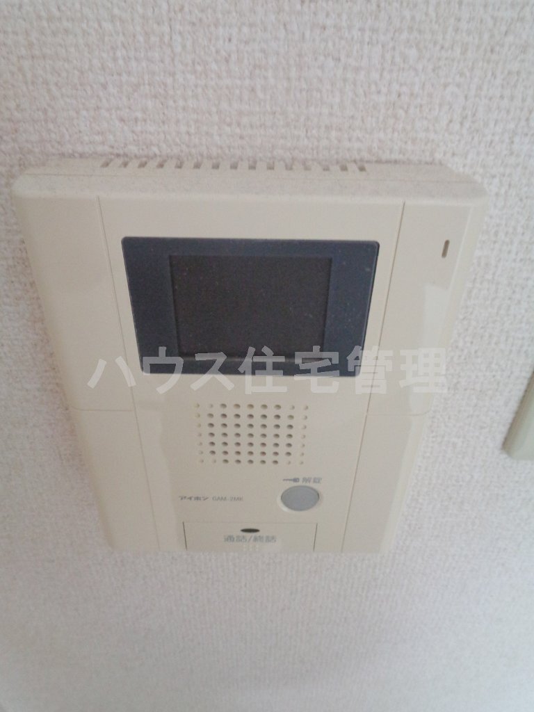 拡大写真：高槻市大畑町 3階301のカメラ付インターホン
