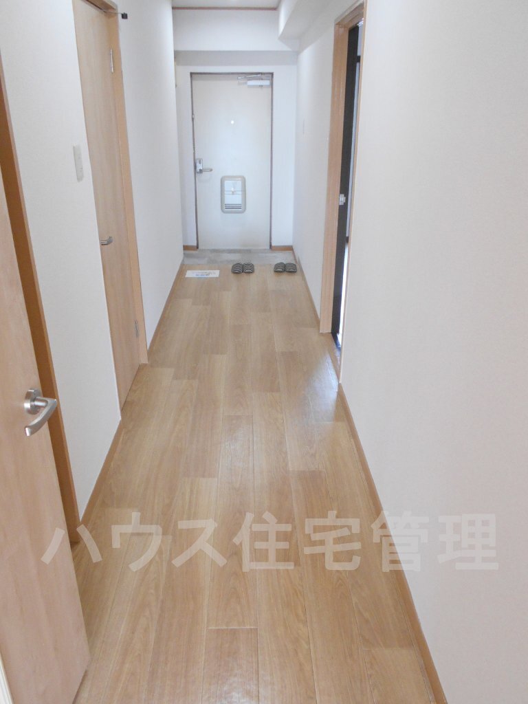 拡大写真:高槻市寿町1丁目 3階304の廊下