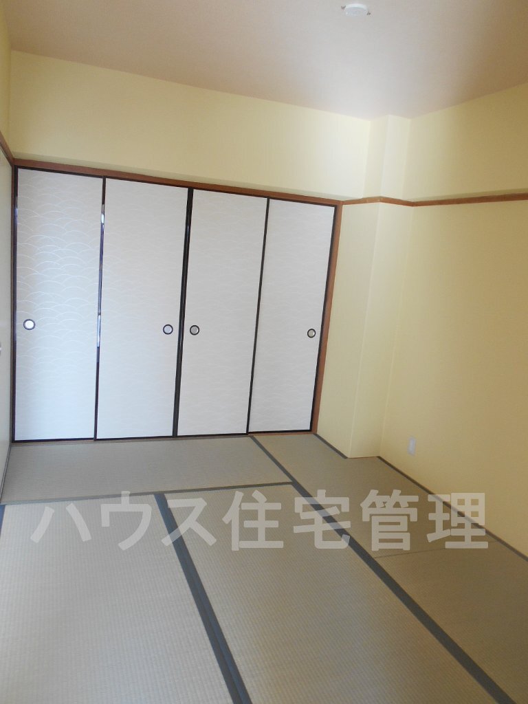 拡大写真:高槻市寿町1丁目 3階304の和室