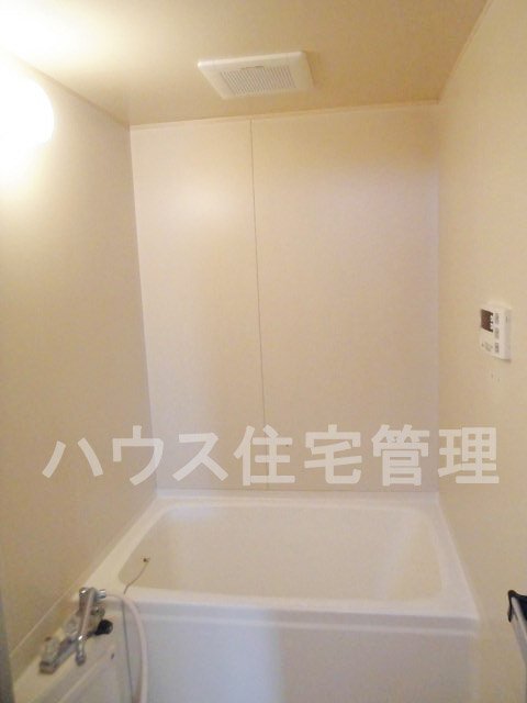 拡大写真:高槻市栄町1丁目 2階202のバス(イメージ)